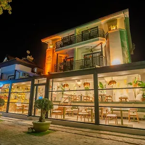  Otel Jasmine